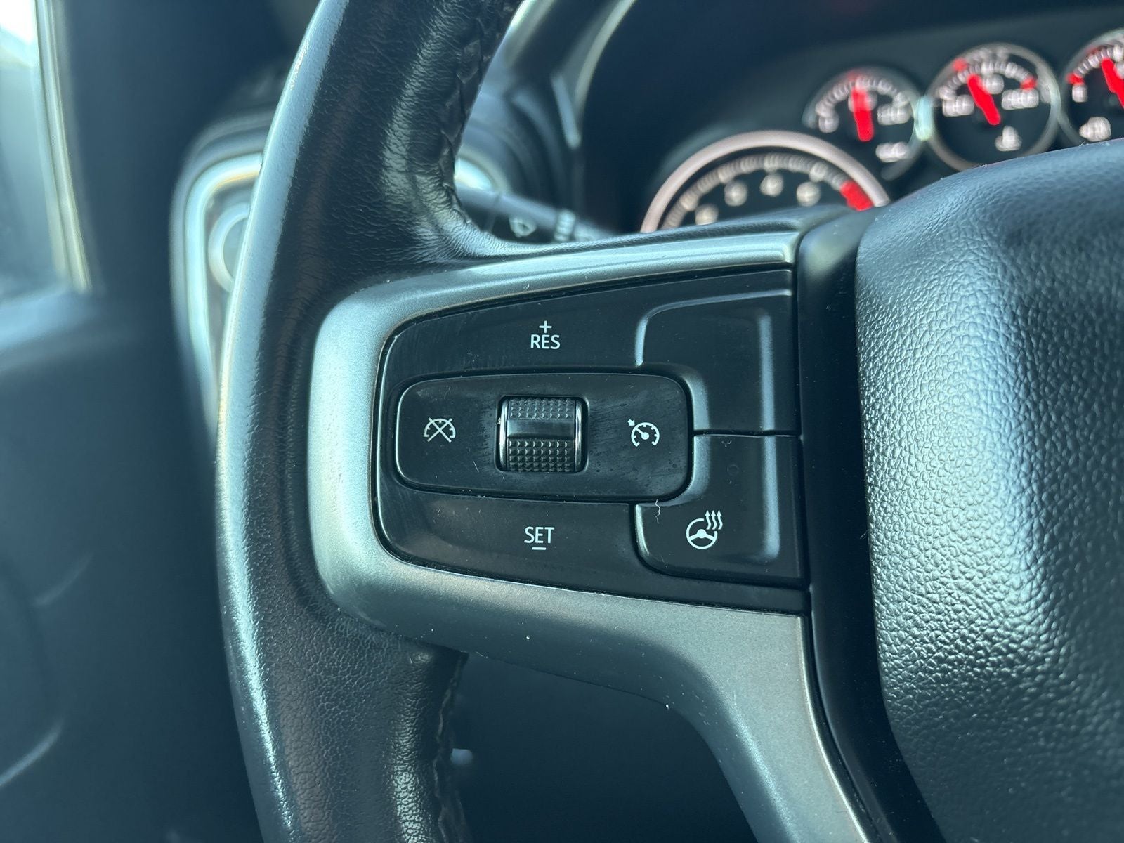 2021 Chevrolet Silverado 1500 4WD Crew Cab Short Bed LT