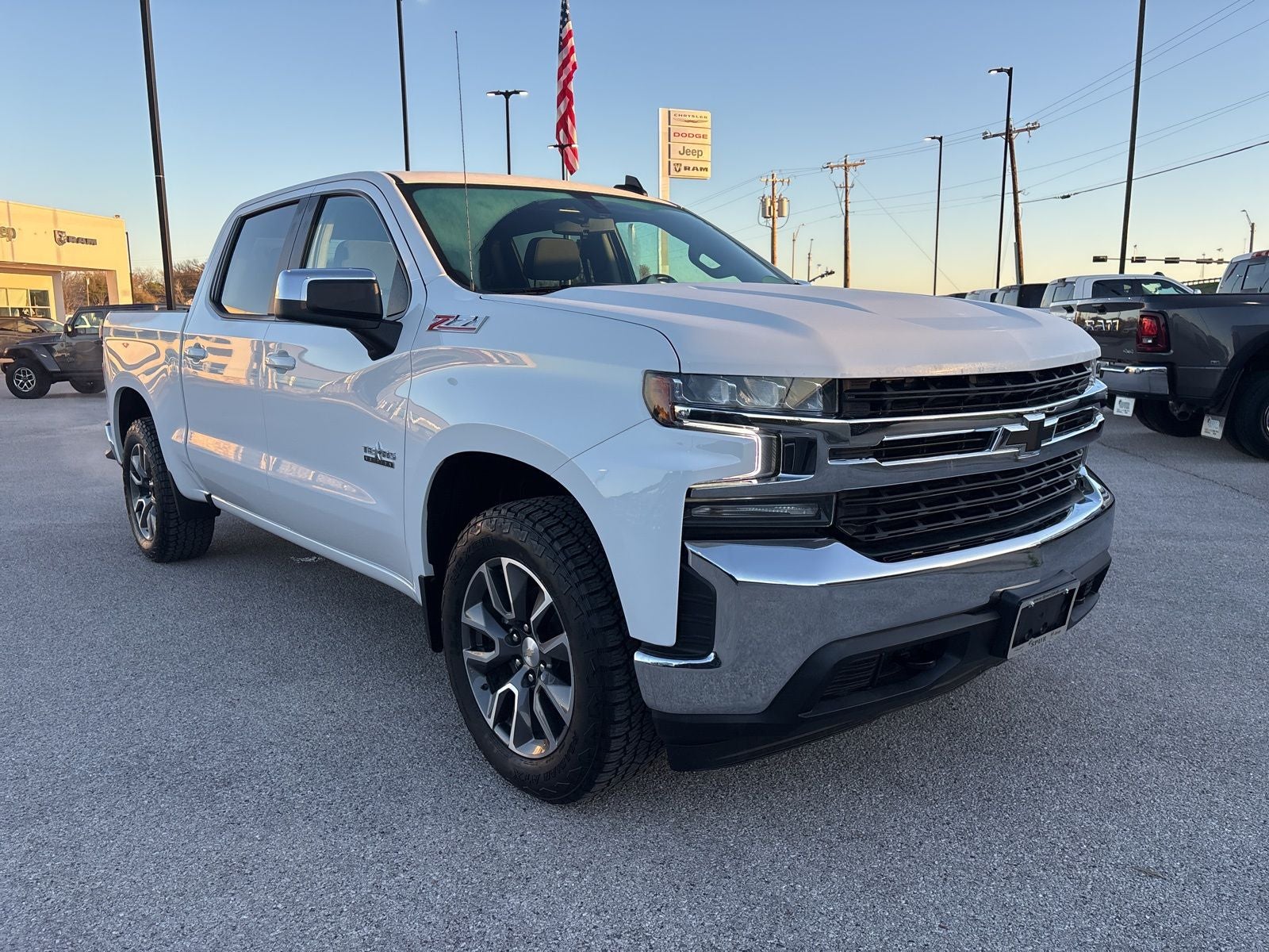 2021 Chevrolet Silverado 1500 4WD Crew Cab Short Bed LT