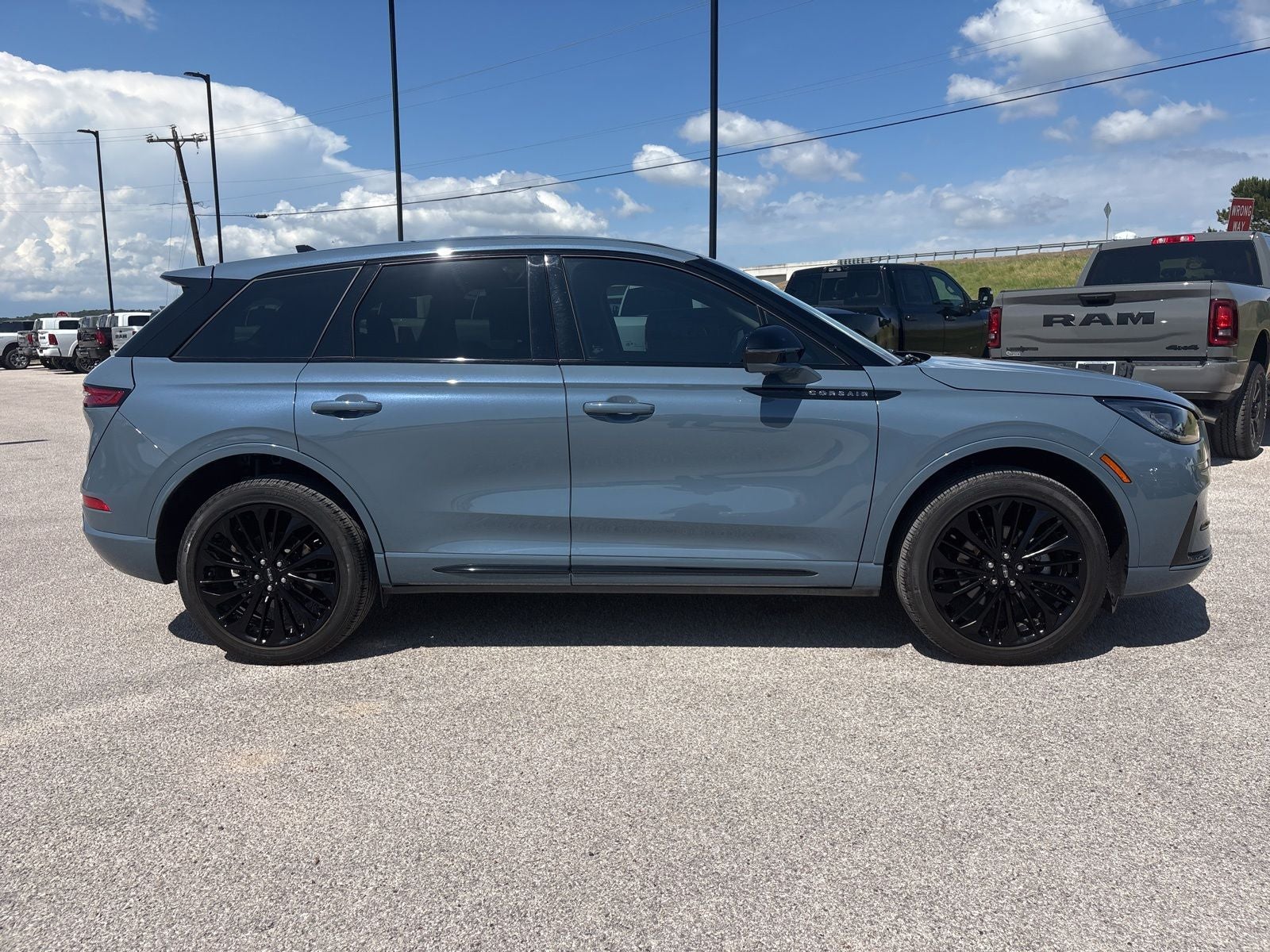 2023 Lincoln Corsair Standard