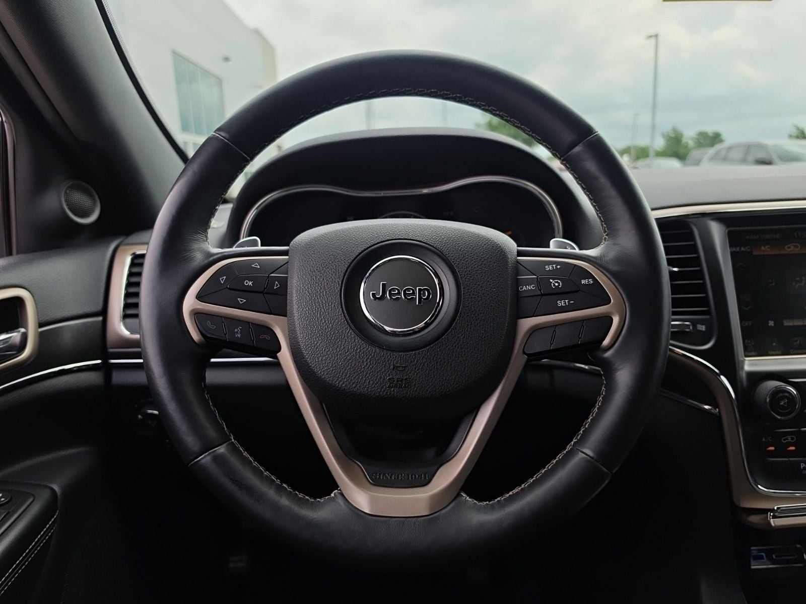 2017 Jeep Grand Cherokee Limited 4x2