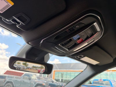 2027 Jeep Grand Cherokee GRAND CHEROKEE LAREDO X 4X2
