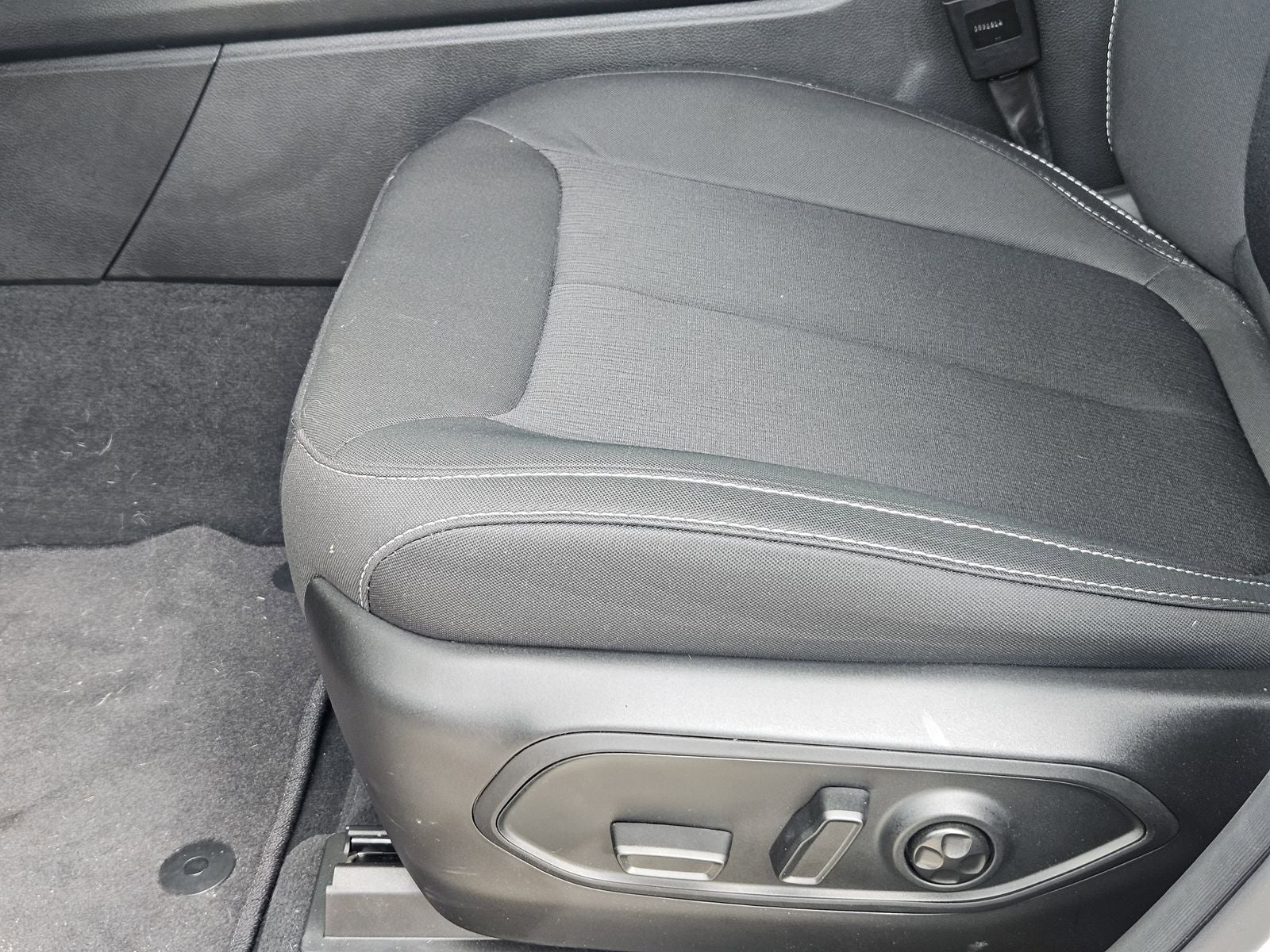 2026 Jeep Grand Cherokee GRAND CHEROKEE LAREDO 4X2
