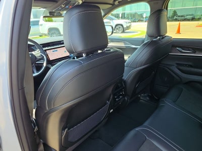 2026 Jeep Grand Cherokee GRAND CHEROKEE LAREDO ALTITUDE 4X2