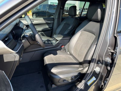 2026 Jeep Grand Cherokee GRAND CHEROKEE LAREDO ALTITUDE 4X2