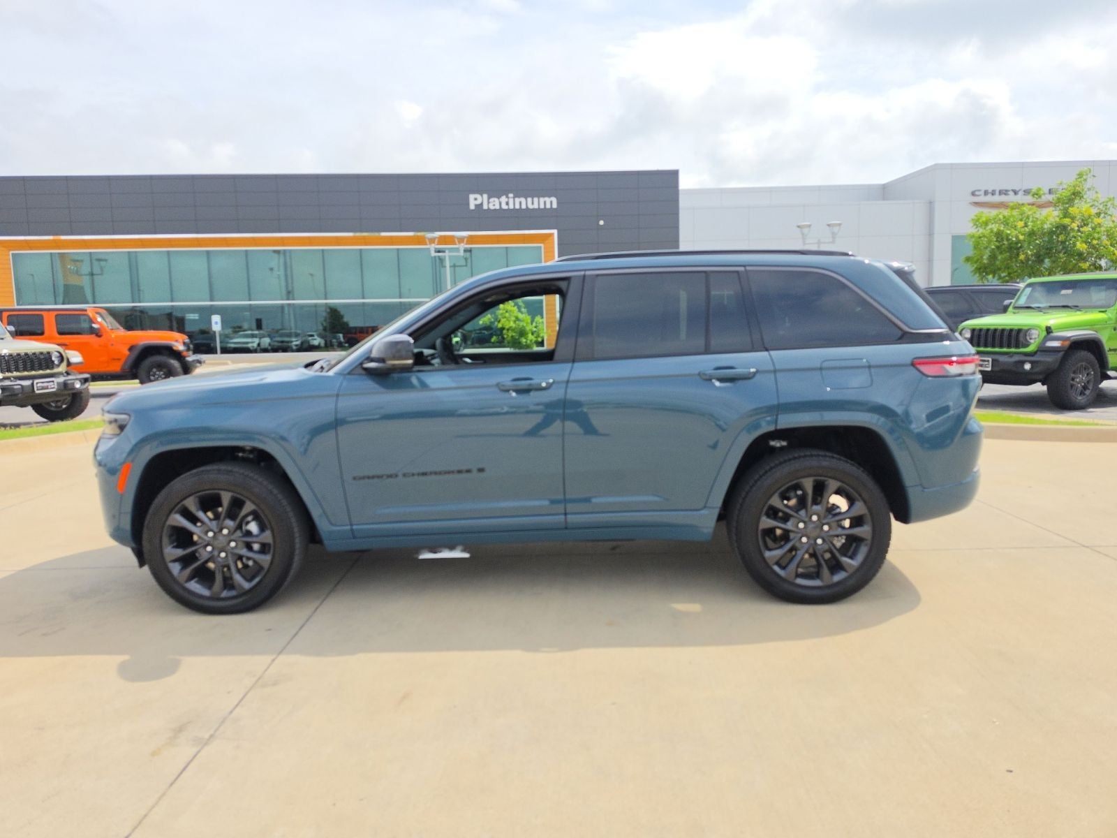 2026 Jeep Grand Cherokee GRAND CHEROKEE LIMITED RESERVE 4X4