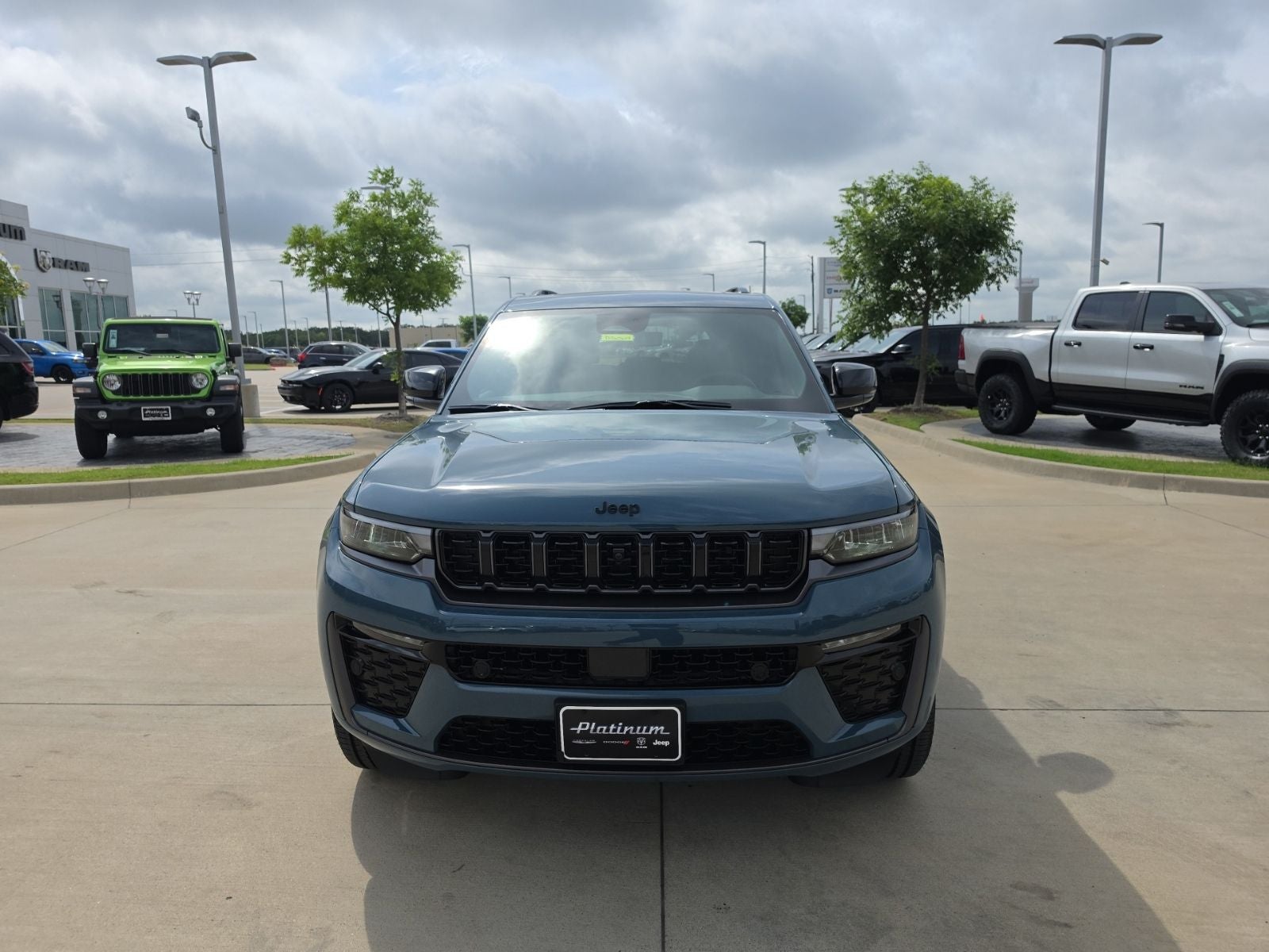 2026 Jeep Grand Cherokee GRAND CHEROKEE LIMITED RESERVE 4X4