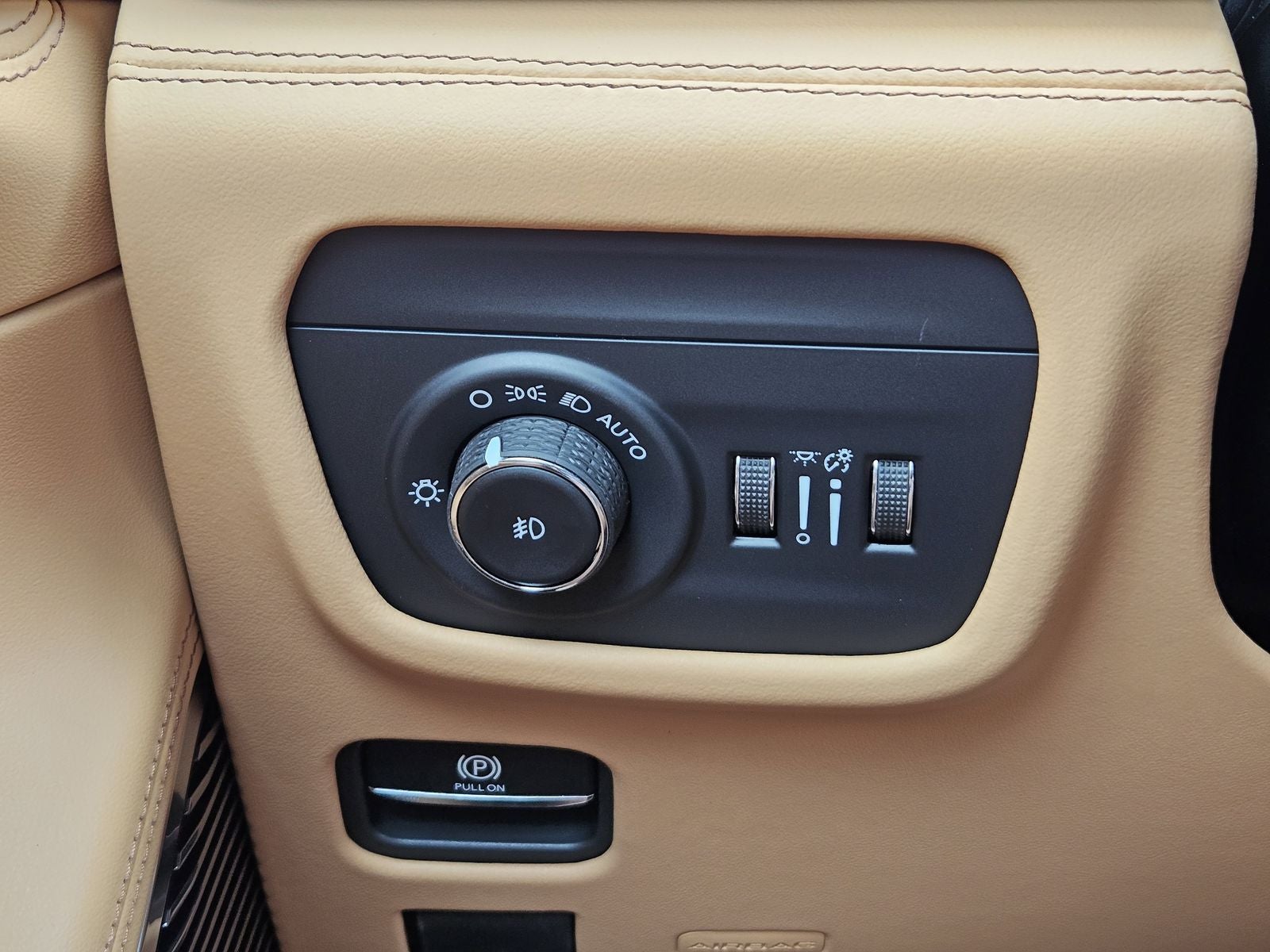 2026 Jeep Grand Cherokee GRAND CHEROKEE SUMMIT 4X4
