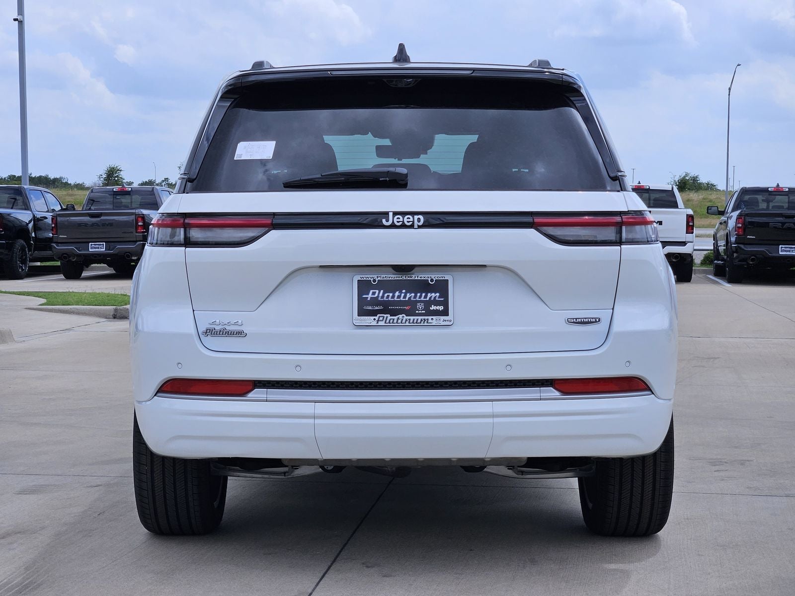 2026 Jeep Grand Cherokee GRAND CHEROKEE SUMMIT 4X4