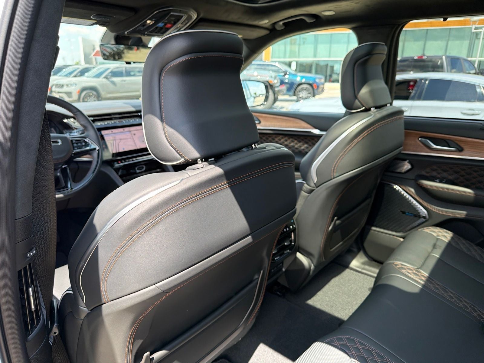 2027 Jeep Grand Cherokee GRAND CHEROKEE SUMMIT 4X4