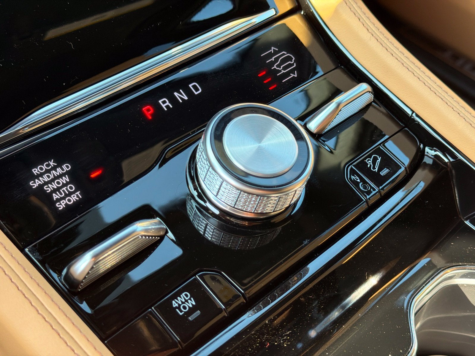 2027 Jeep Grand Cherokee GRAND CHEROKEE SUMMIT 4X4