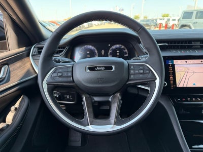 2027 Jeep Grand Cherokee L GRAND CHEROKEE L LAREDO ALTITUDE 4X2