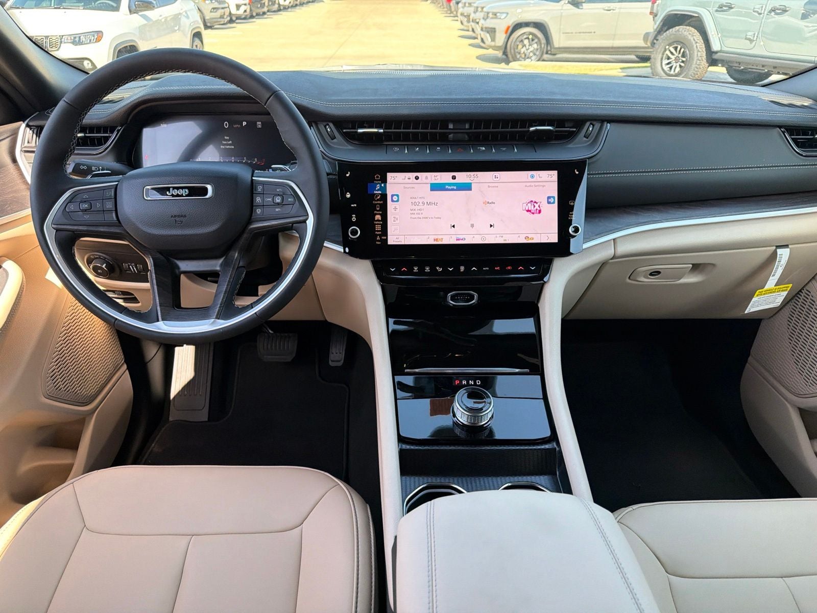 2027 Jeep Grand Cherokee L GRAND CHEROKEE L LIMITED 4X2
