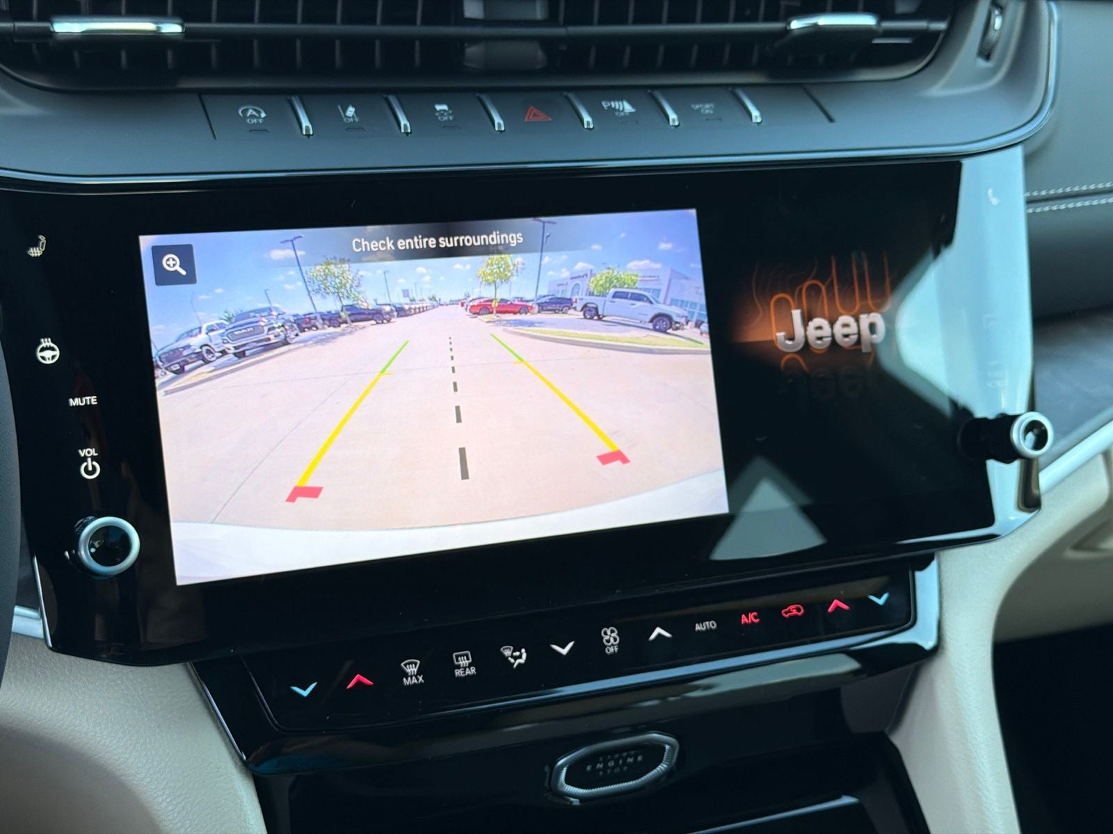 2027 Jeep Grand Cherokee L GRAND CHEROKEE L LIMITED 4X2