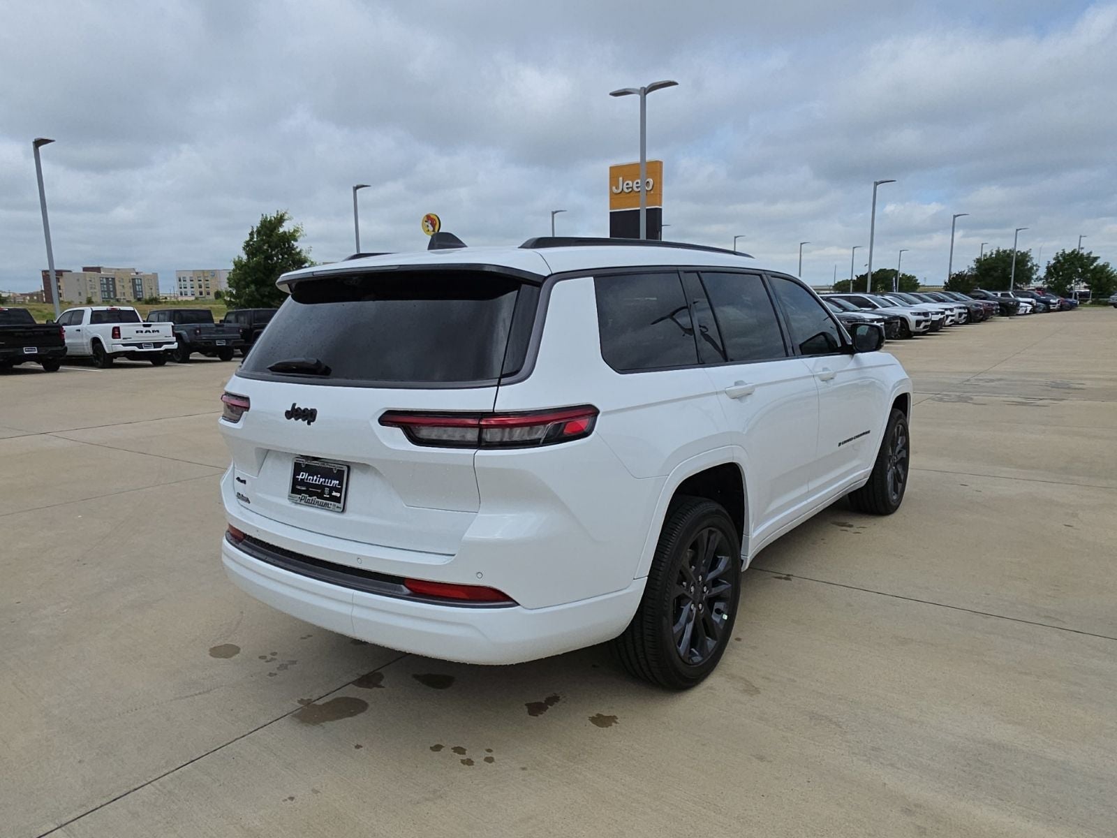 2026 Jeep Grand Cherokee L GRAND CHEROKEE L LIMITED RESERVE 4X4