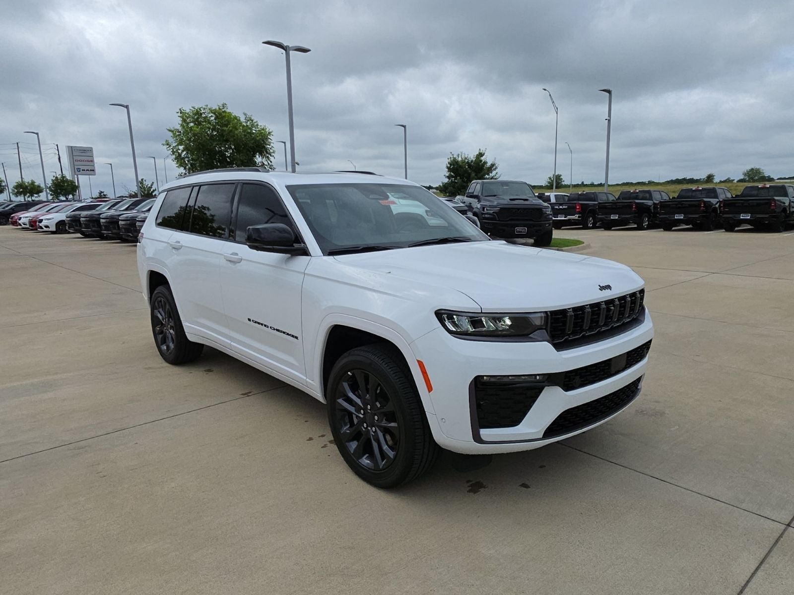 2026 Jeep Grand Cherokee L GRAND CHEROKEE L LIMITED RESERVE 4X4