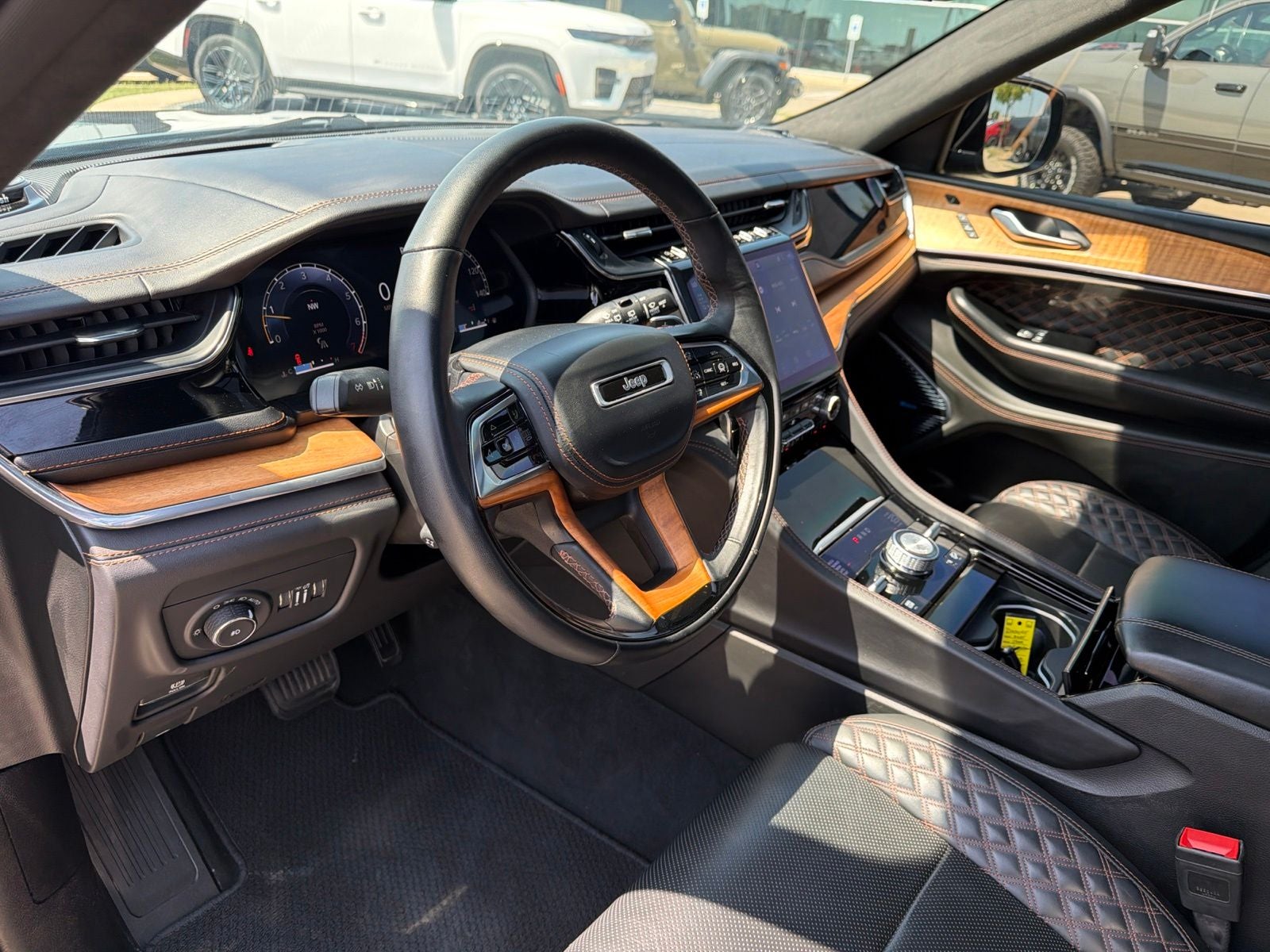 2025 Jeep Grand Cherokee L Summit Reserve 4x4
