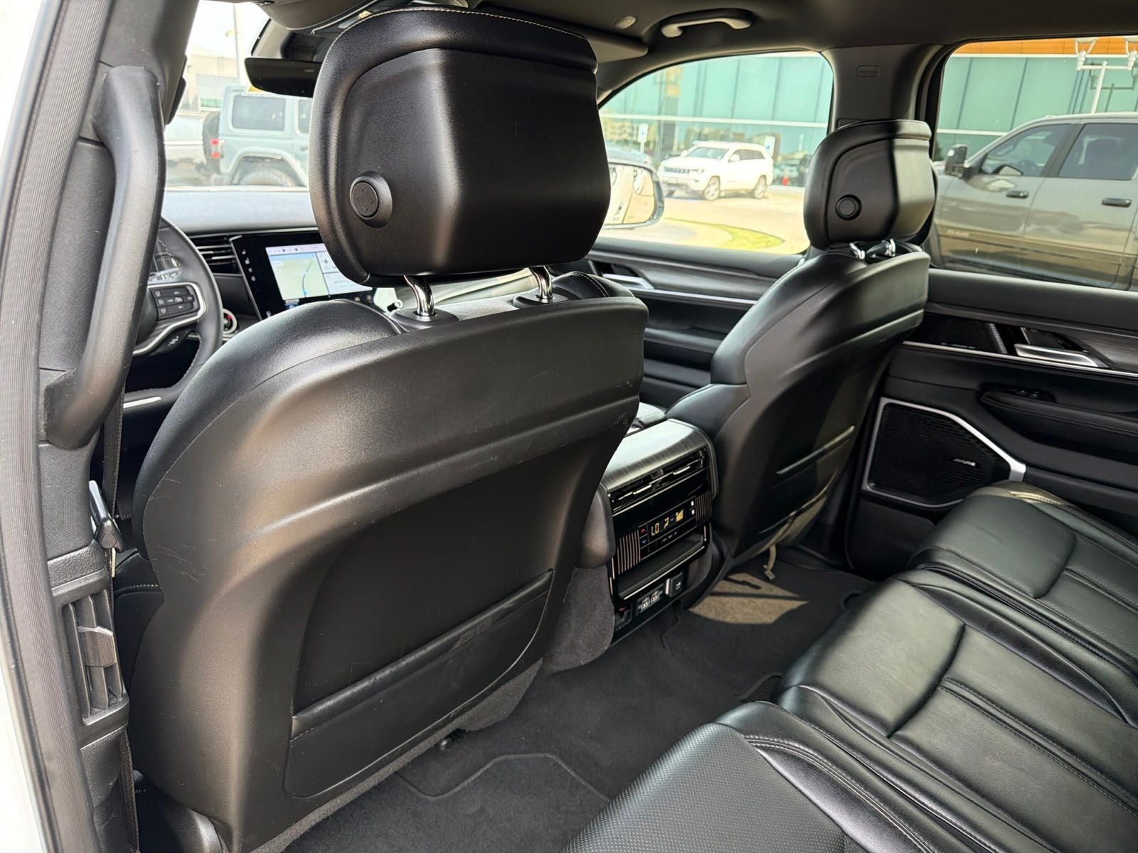 2024 Jeep Wagoneer L Series II 4x2