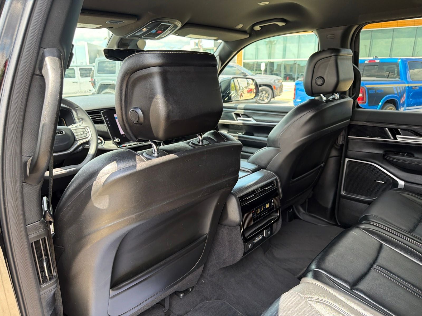 2024 Jeep Wagoneer Series II 4x2