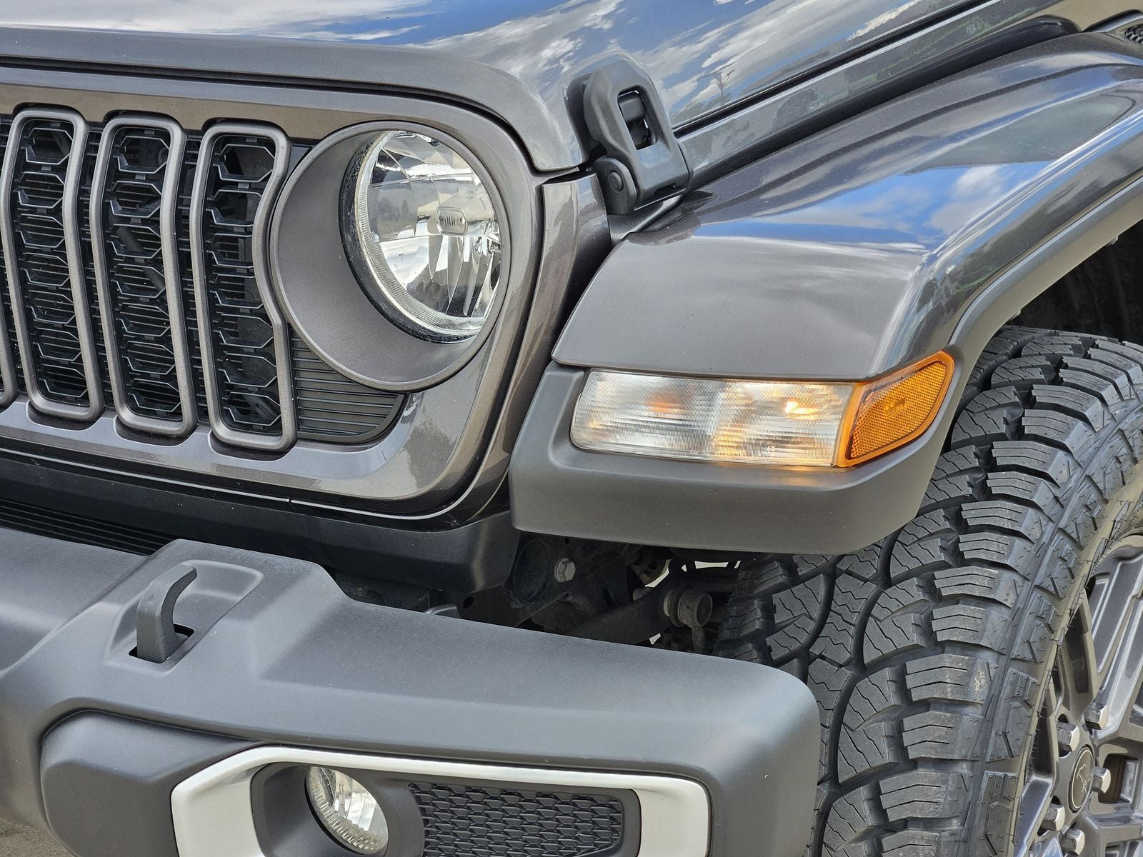 2024 Jeep Gladiator Sport S