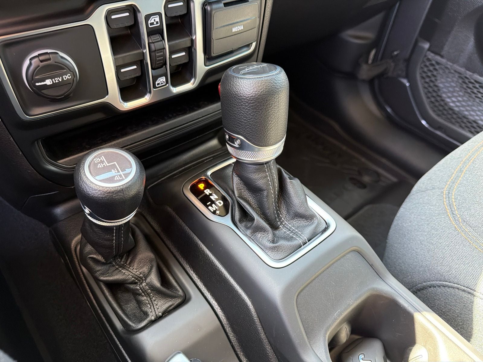 2026 Jeep Gladiator GLADIATOR SPORT 4X4