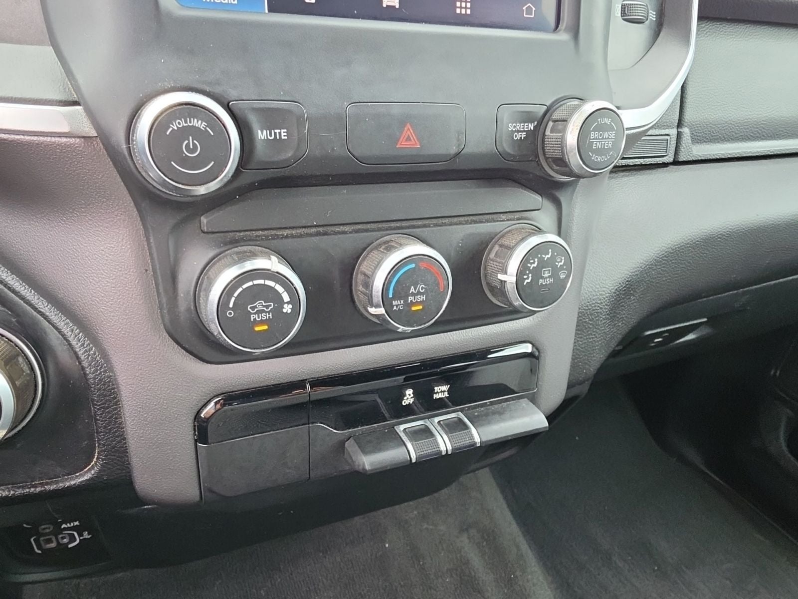 2022 RAM Ram 1500 Lone Star Crew Cab 4x2 5'7' Box