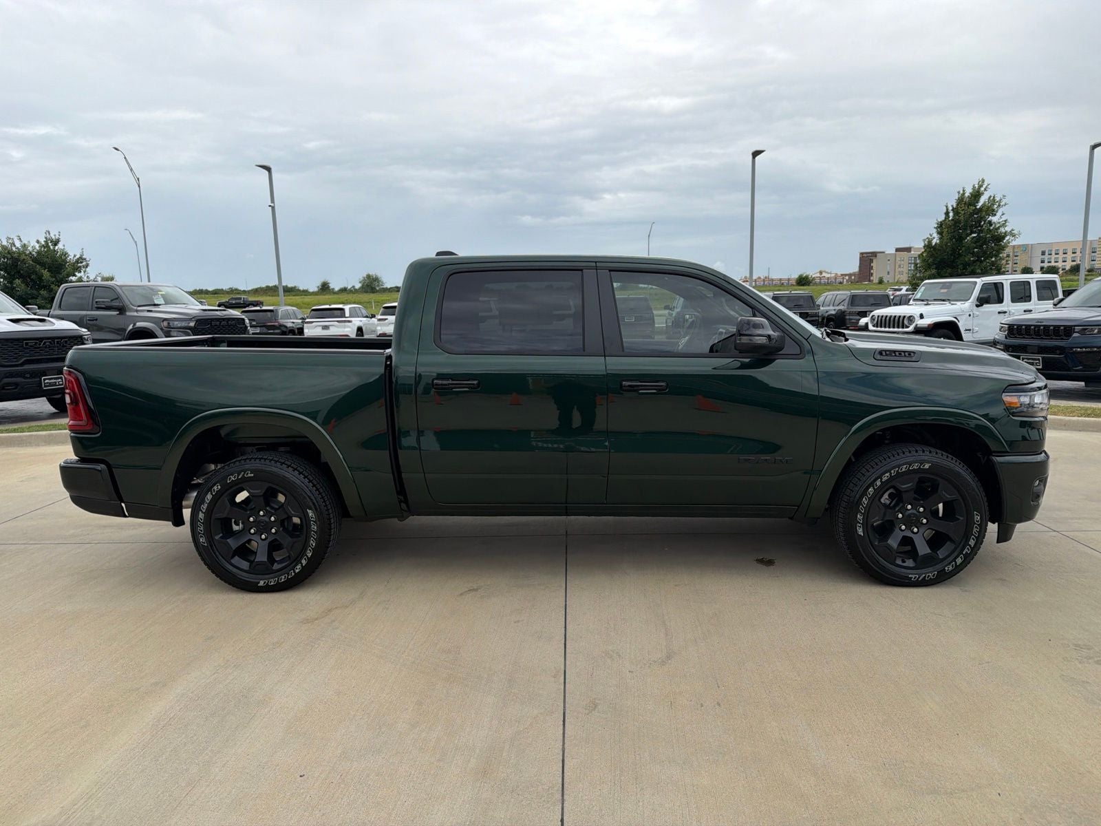2026 RAM Ram 1500 RAM 1500 LONE STAR CREW CAB 4X4 5'7' BOX