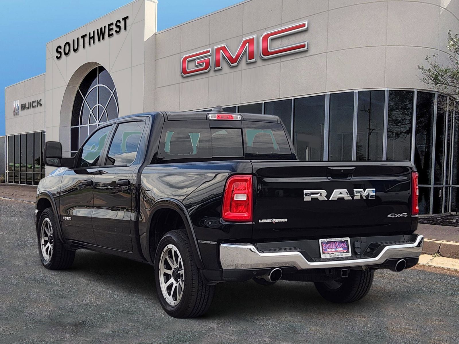 2025 RAM Ram 1500 Lone Star Crew Cab 4x4 5'7' Box