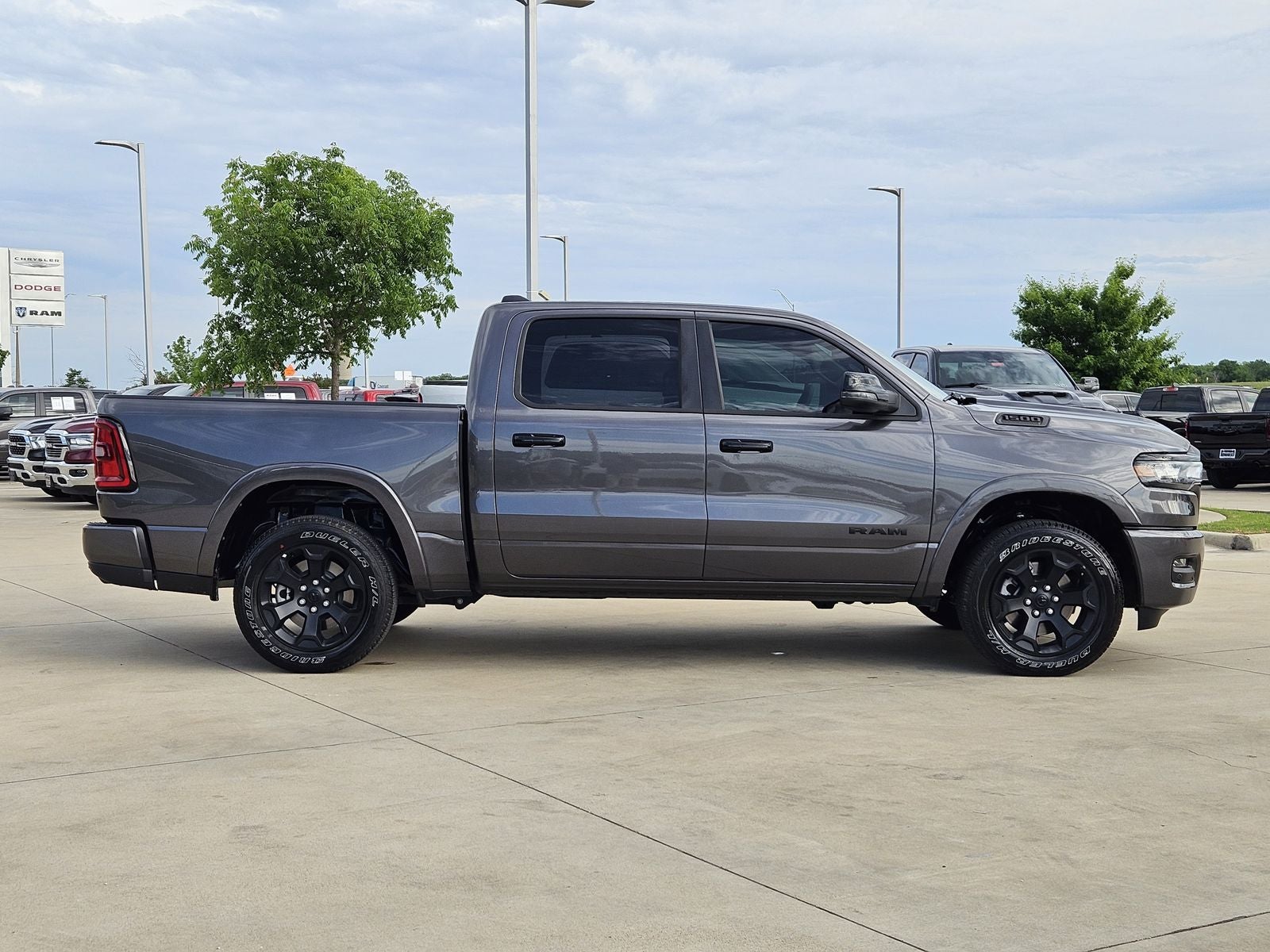 2026 RAM Ram 1500 RAM 1500 LONE STAR CREW CAB 4X4 5'7' BOX