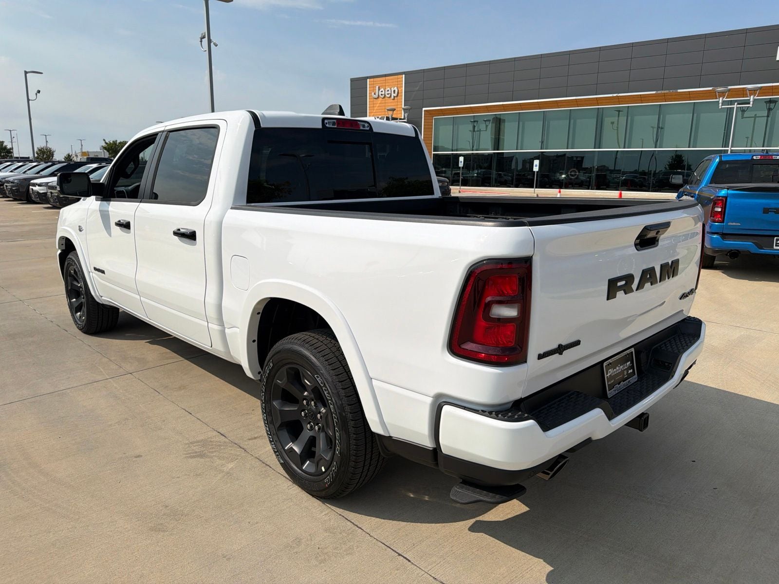 2026 RAM Ram 1500 RAM 1500 LONE STAR CREW CAB 4X4 5'7' BOX