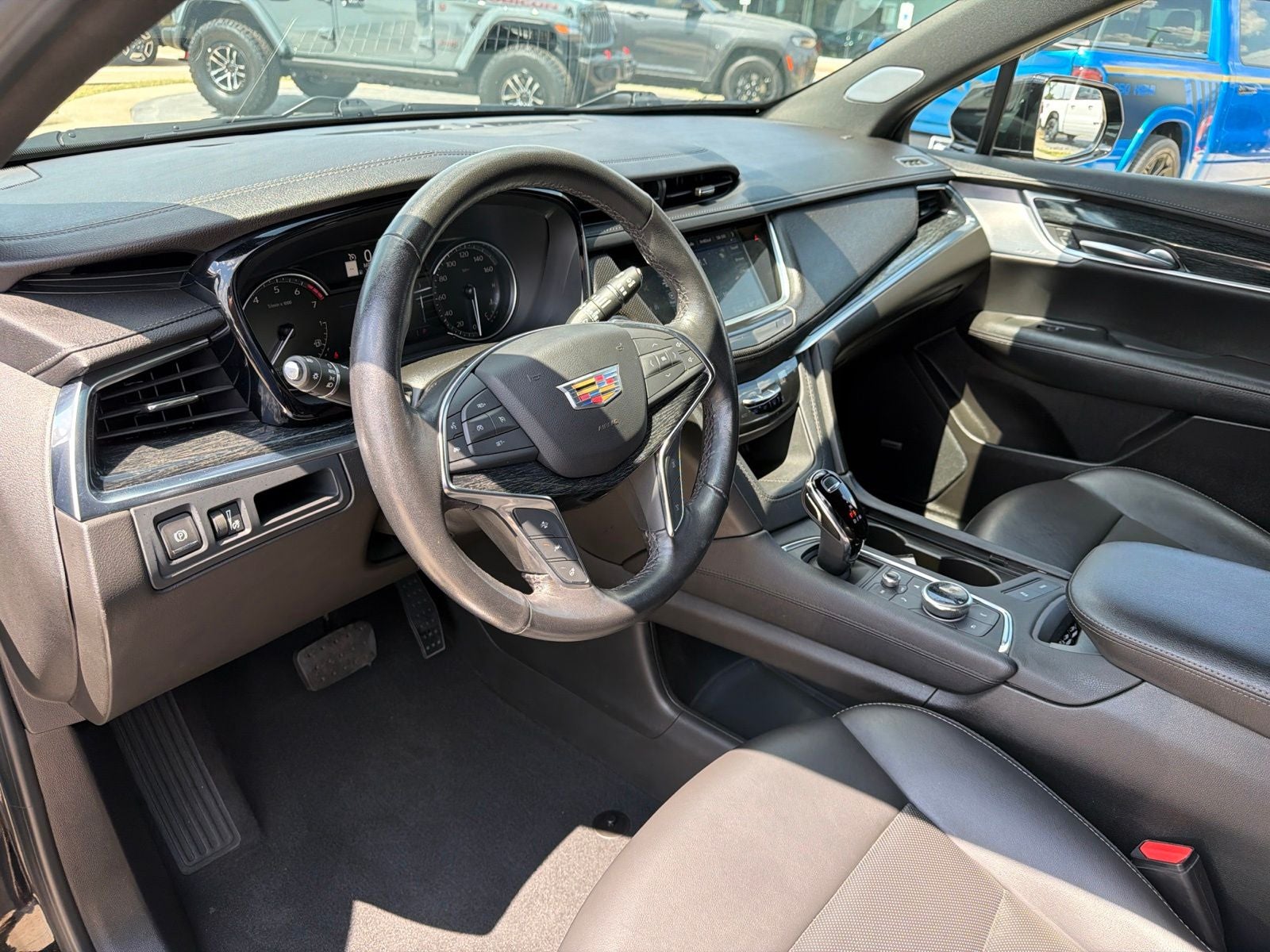 2023 Cadillac XT5 FWD Premium Luxury