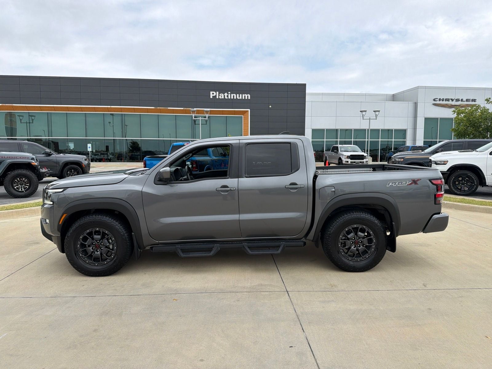 2023 Nissan Frontier Crew Cab PRO-X 4x2