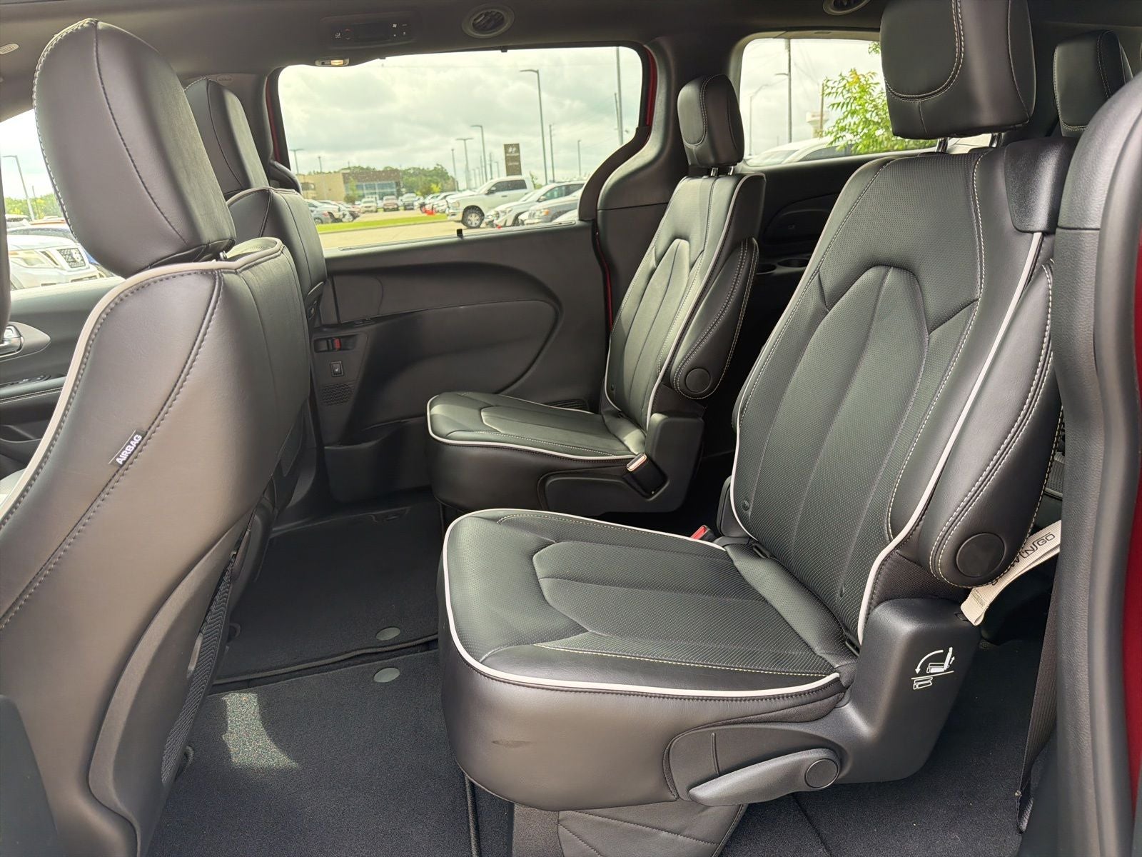 2027 Chrysler Pacifica PACIFICA LIMITED