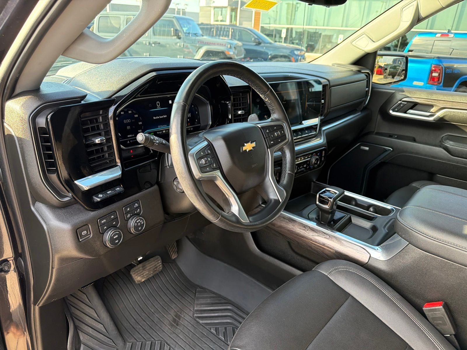 2023 Chevrolet Silverado 1500 4WD Crew Cab Short Bed LTZ