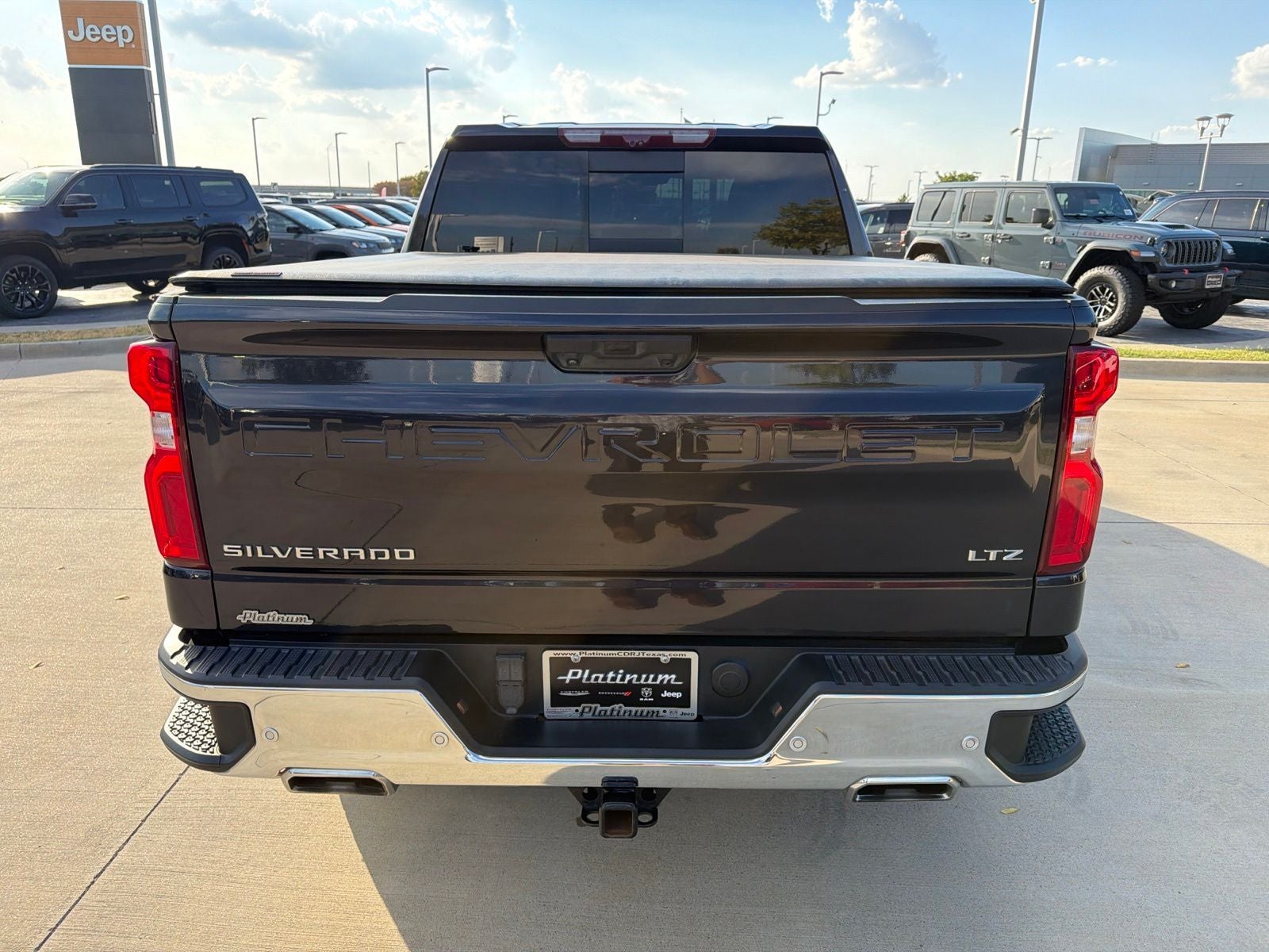2023 Chevrolet Silverado 1500 4WD Crew Cab Short Bed LTZ