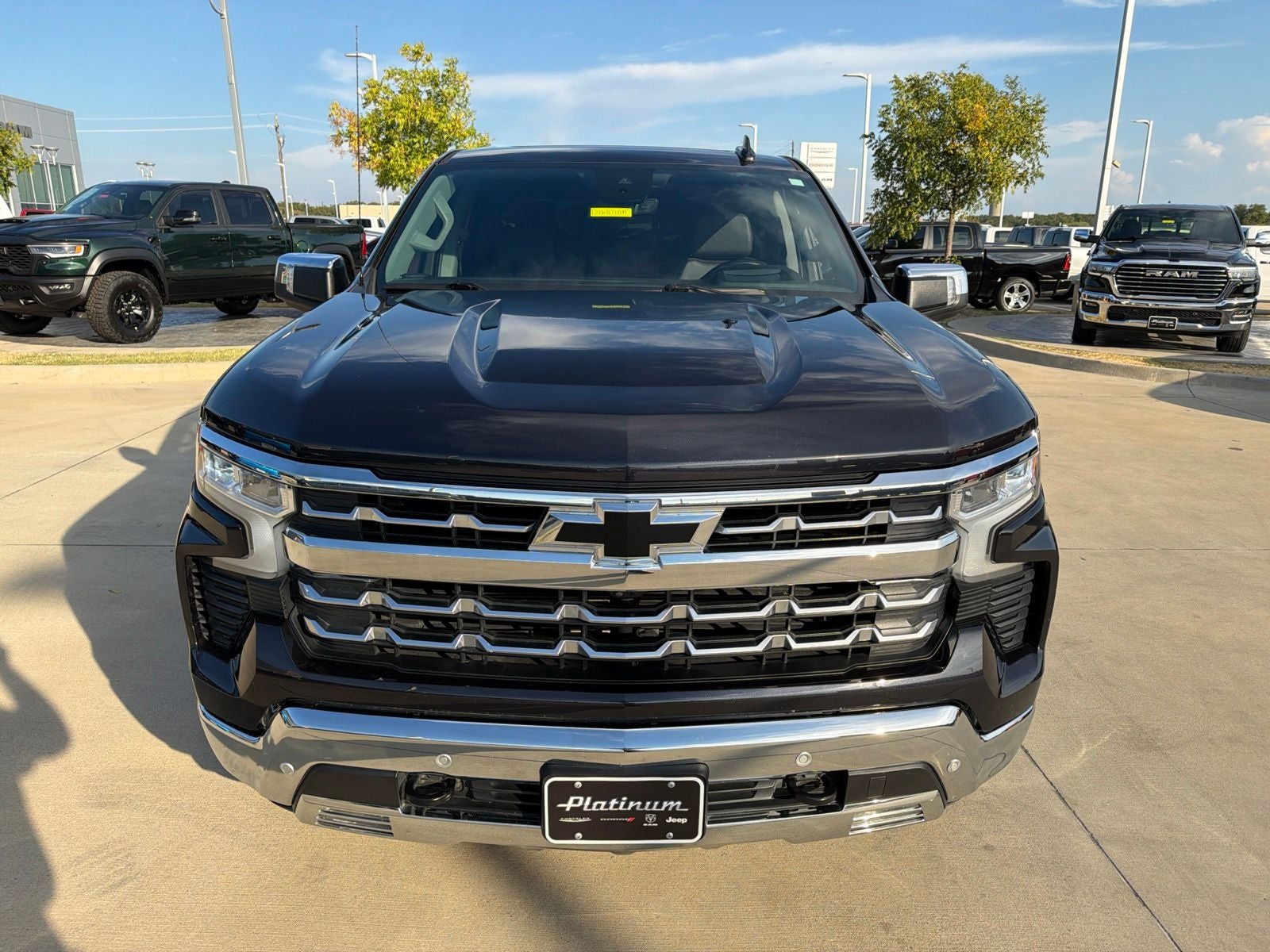 2023 Chevrolet Silverado 1500 4WD Crew Cab Short Bed LTZ