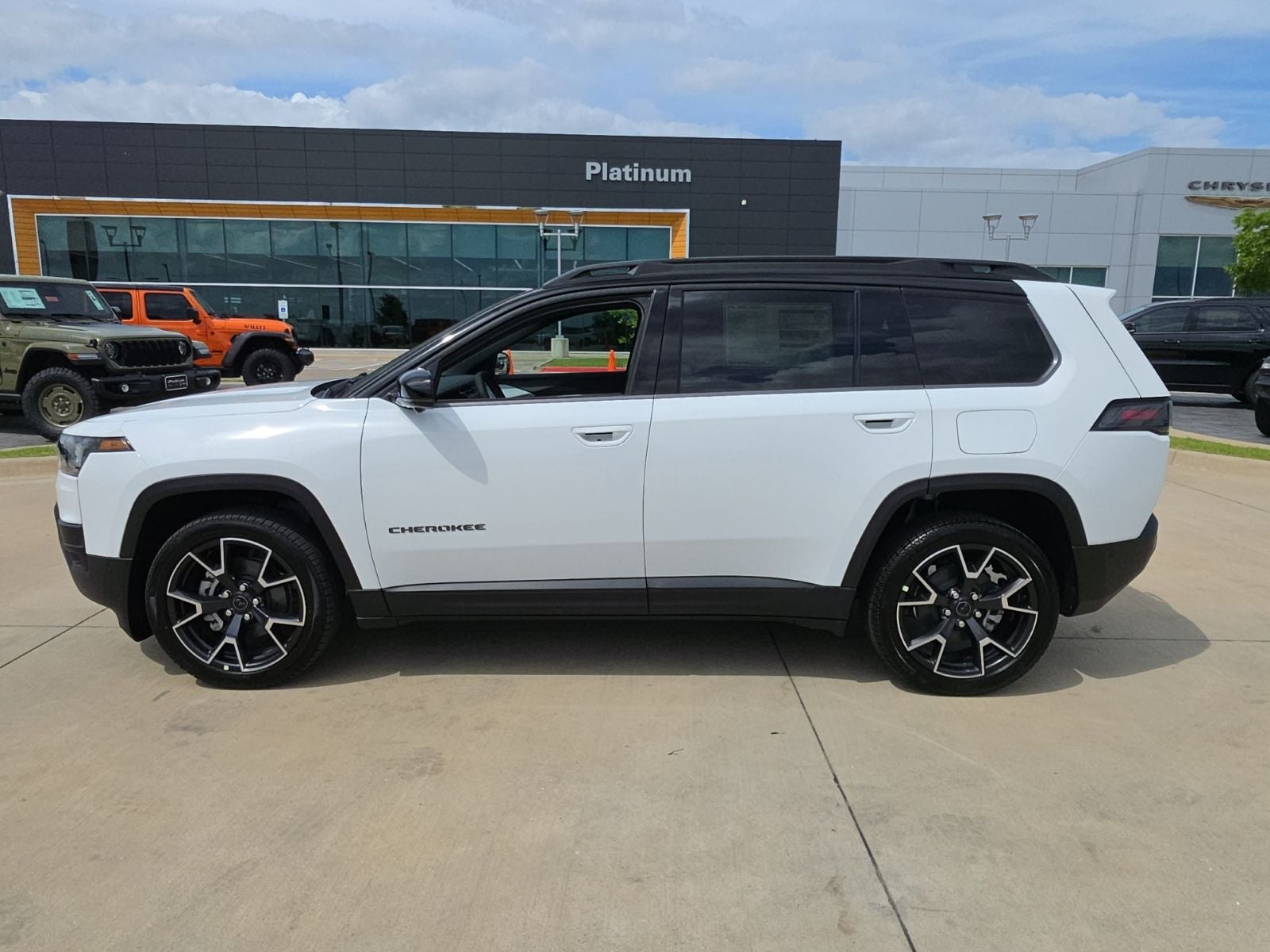 2026 Jeep Cherokee CHEROKEE OVERLAND 4X4