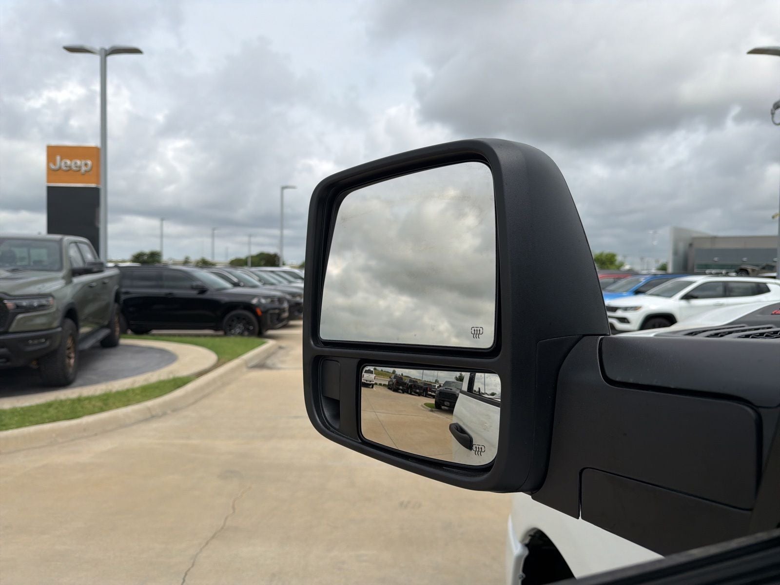 2026 RAM Ram 2500 RAM 2500 BLACK EXPRESS CREW CAB 4X4 6'4' BOX