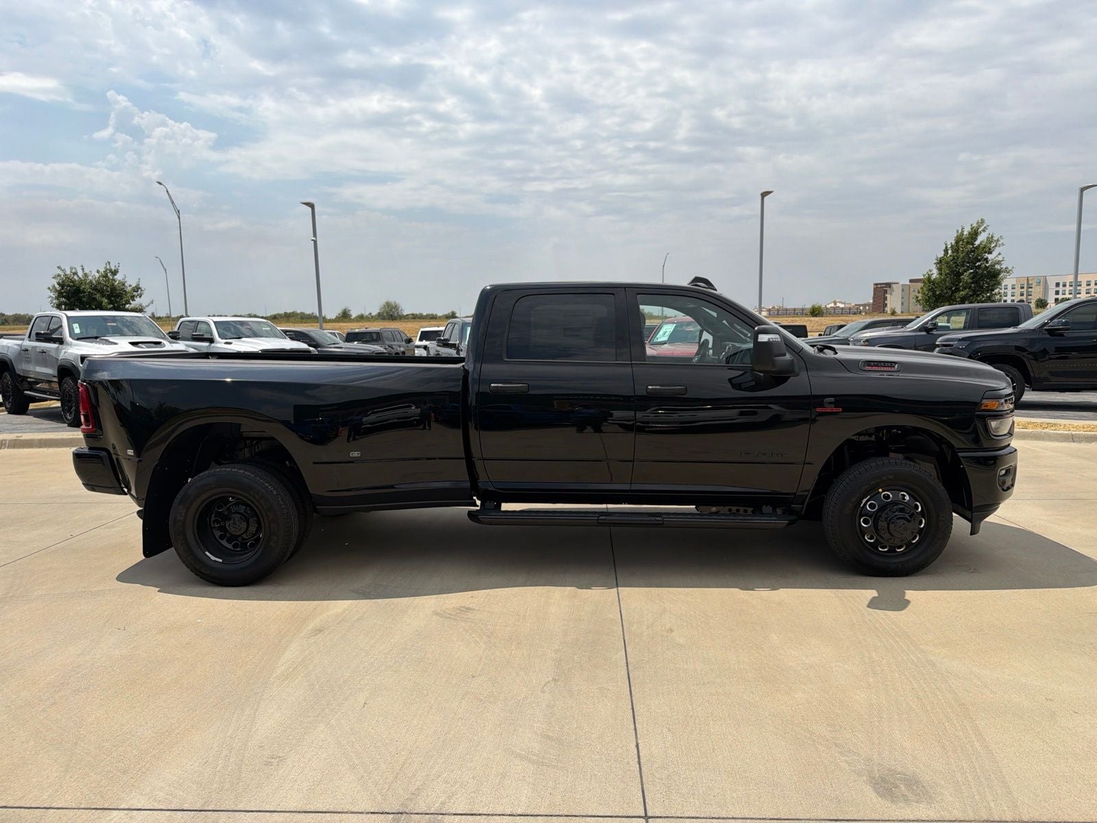 2026 RAM Ram 3500 RAM 3500 LONE STAR CREW CAB 4X4 8' BOX