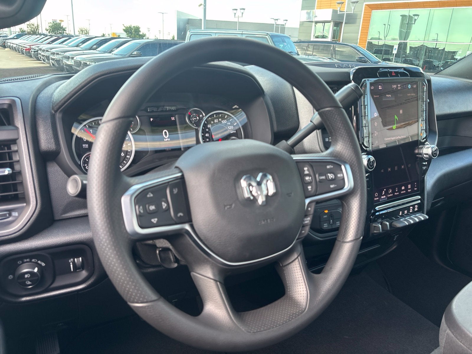 2027 RAM Ram 2500 RAM 2500 TRADESMAN REGULAR CAB 4X4 8' BOX