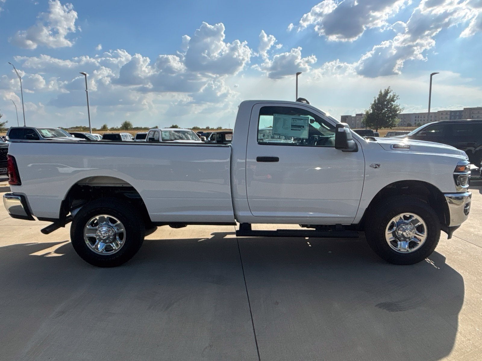 2027 RAM Ram 2500 RAM 2500 TRADESMAN REGULAR CAB 4X4 8' BOX