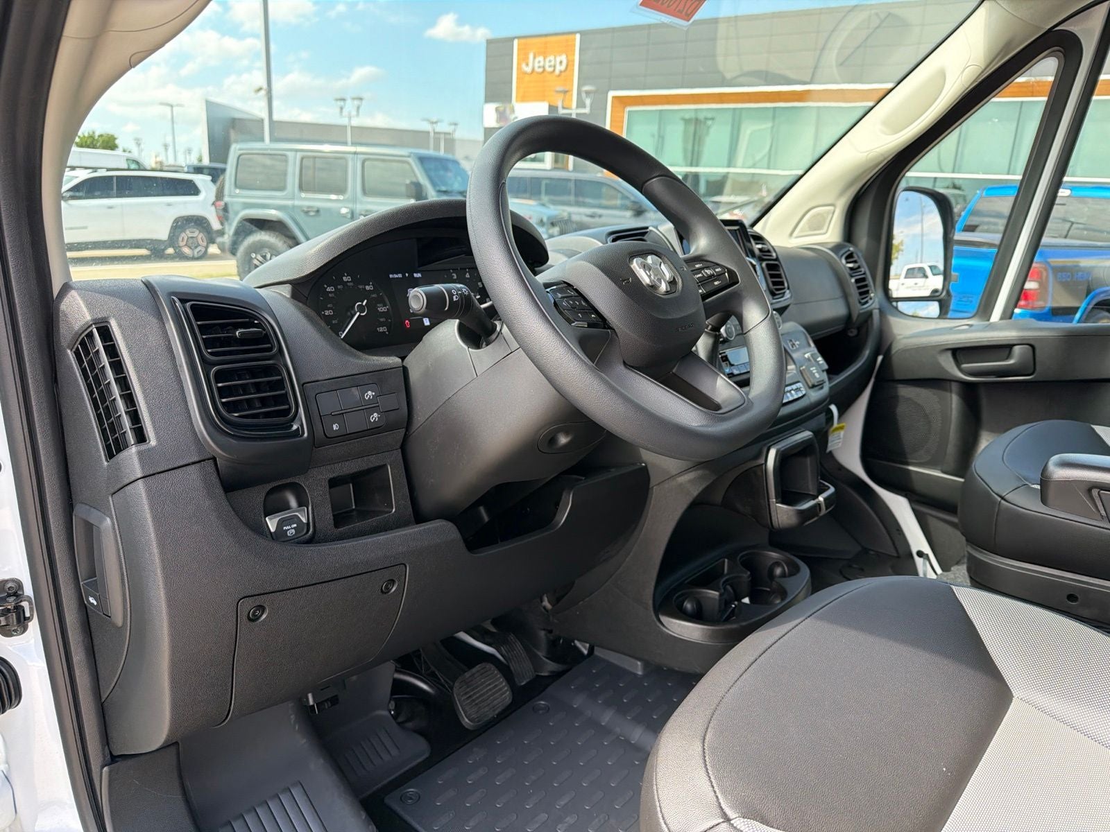 2027 RAM ProMaster Cargo Van Tradesman