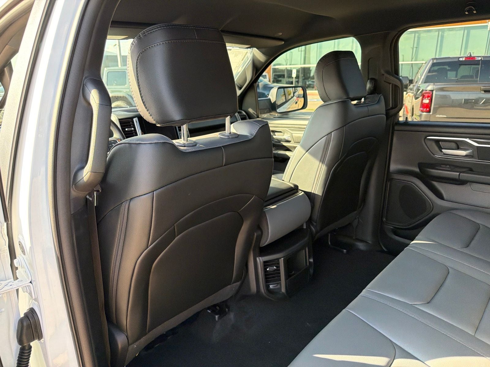 2027 RAM Ram 1500 RAM 1500 TRADESMAN CREW CAB 4X2 5'7' BOX