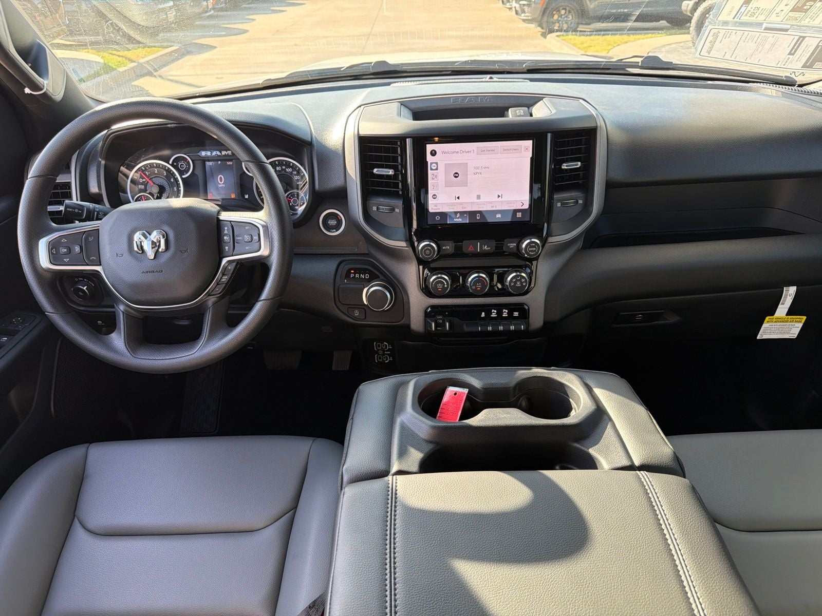 2027 RAM Ram 1500 RAM 1500 TRADESMAN CREW CAB 4X2 5'7' BOX