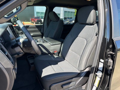 2026 RAM Ram 1500 RAM 1500 EXPRESS CREW CAB 4X2 5'7' BOX