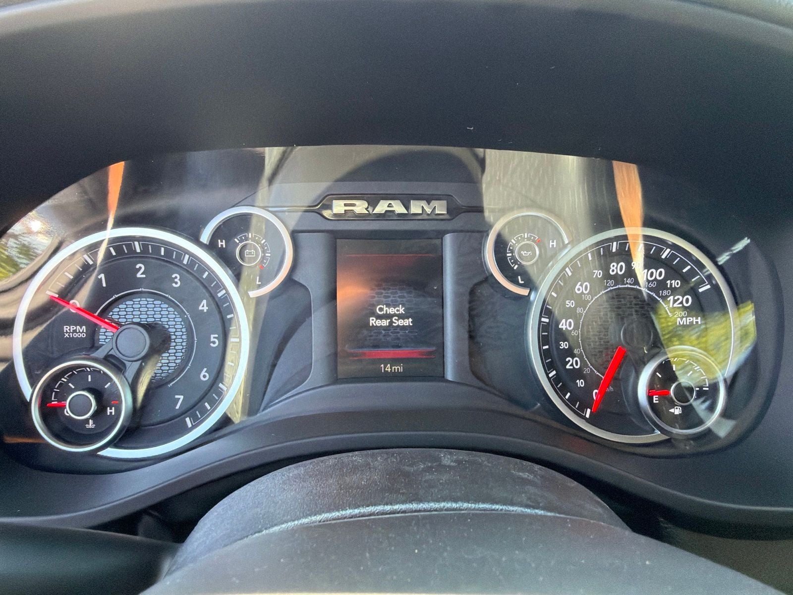 2026 RAM Ram 1500 RAM 1500 EXPRESS CREW CAB 4X2 5'7' BOX
