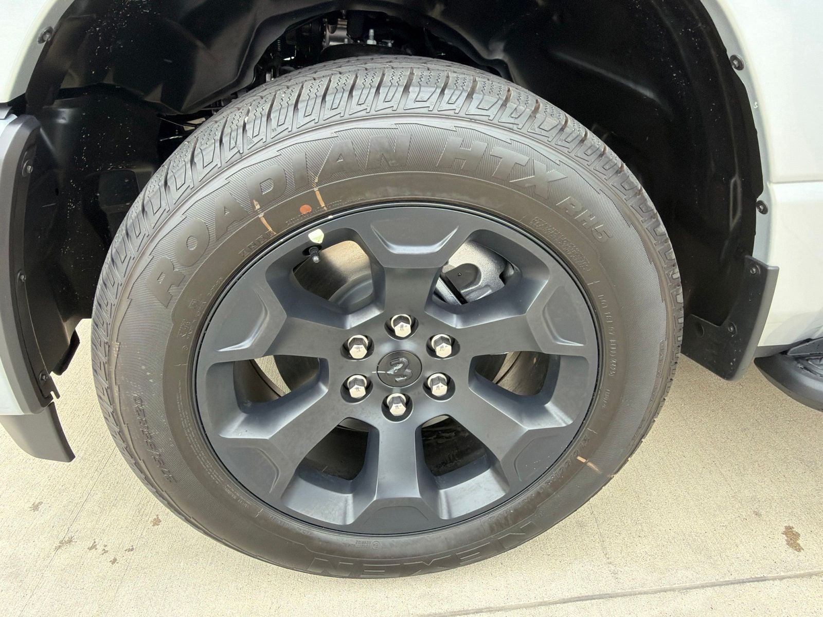 2026 RAM Ram 1500 RAM 1500 EXPRESS CREW CAB 4X4 5'7' BOX