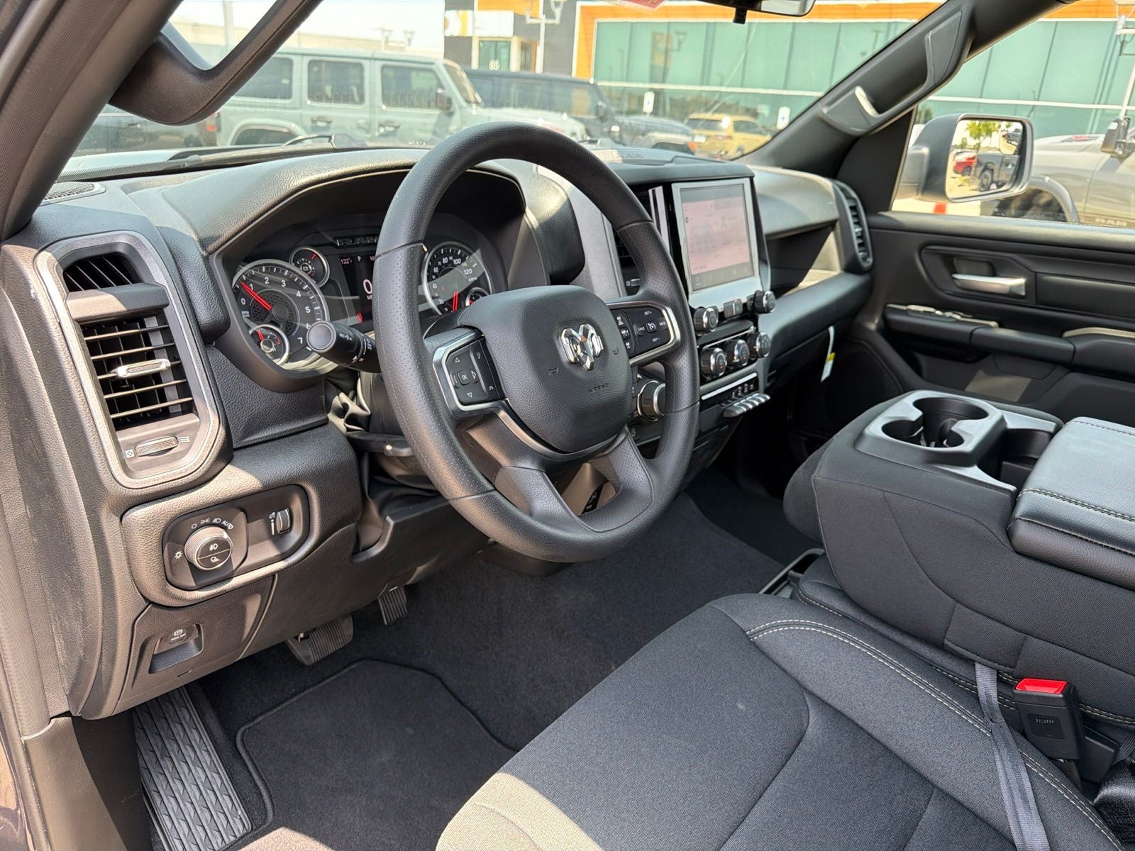 2026 RAM Ram 1500 RAM 1500 EXPRESS CREW CAB 4X4 5'7' BOX
