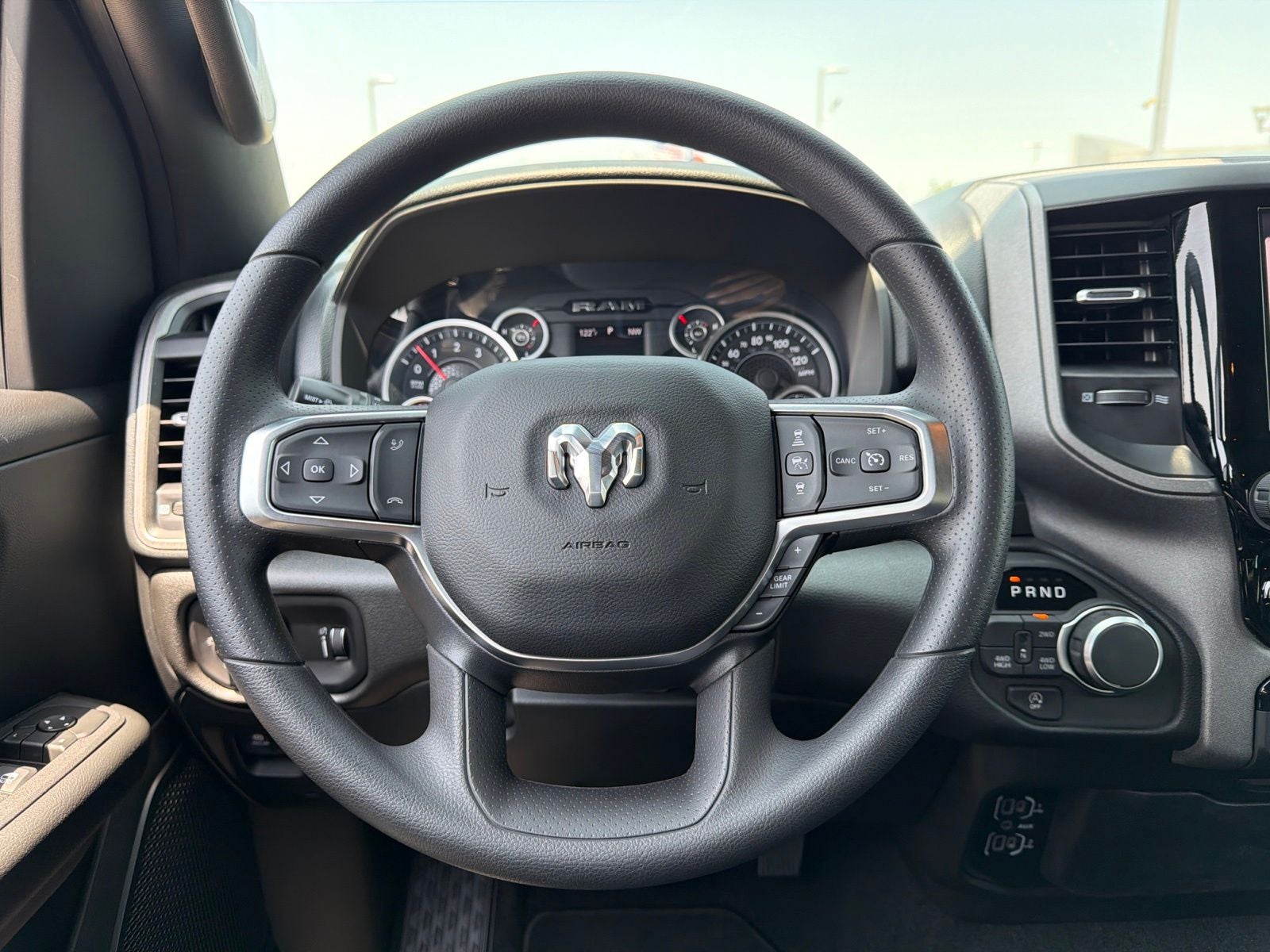 2026 RAM Ram 1500 RAM 1500 EXPRESS CREW CAB 4X4 5'7' BOX