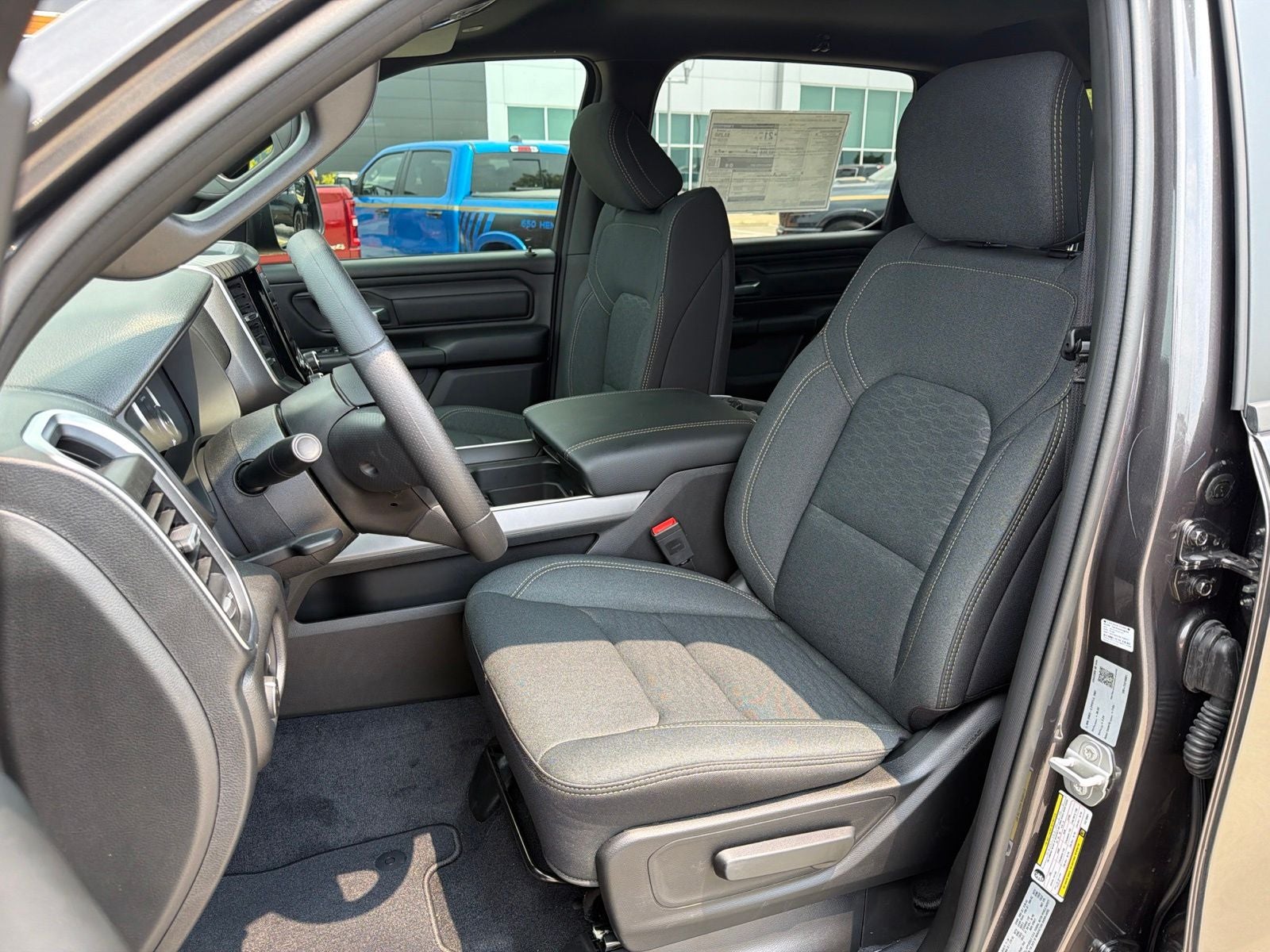 2026 RAM Ram 1500 RAM 1500 EXPRESS CREW CAB 4X4 5'7' BOX