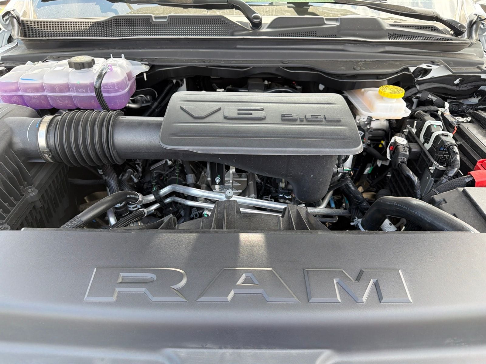 2026 RAM Ram 1500 RAM 1500 EXPRESS CREW CAB 4X4 5'7' BOX